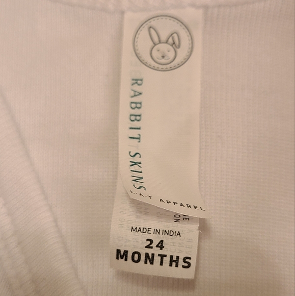 **3/$25**"Every Child Matters" white short sleeved onesie/bodysuit - Picture 2 of 3